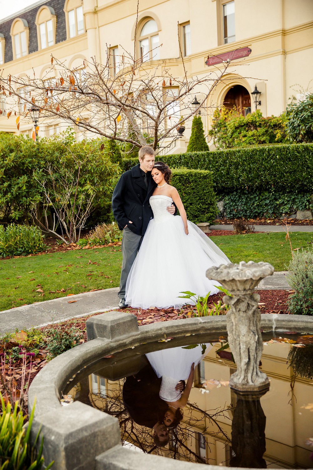 halloween wedding destinations haunted hotel